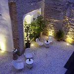 Atrium Apartment